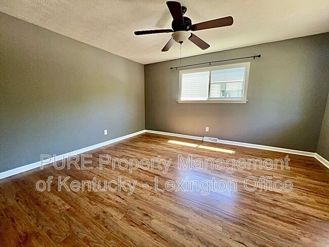 Photo - 3628 Bold Bidder Dr Unidad B