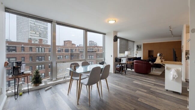 Photo - 2400 N Lakeview Ave Unit 614-615