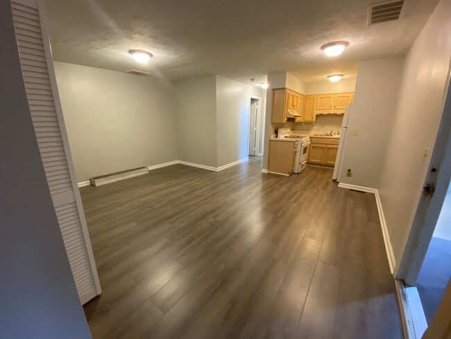 Building Photo - 99 W Jackson St Unit A Rental