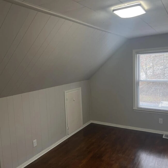 Photo - 1802 O Brien St