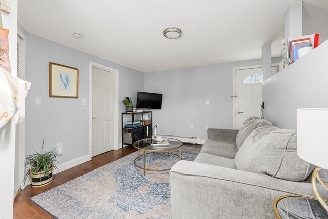 Photo - 1 Telegraph St Unit 3