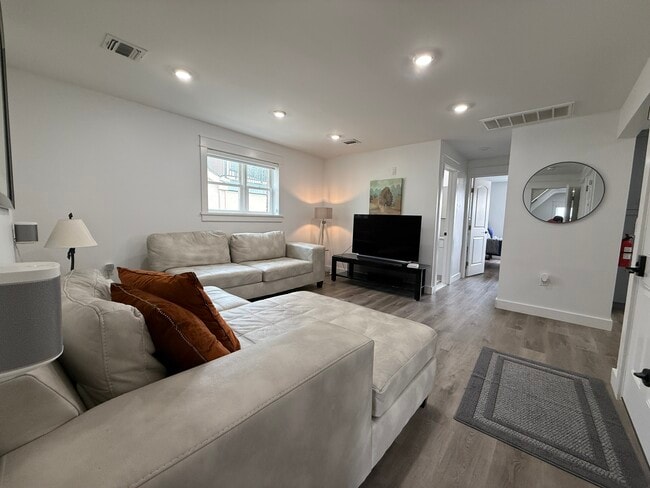 Photo - 266 13th St Unit 2