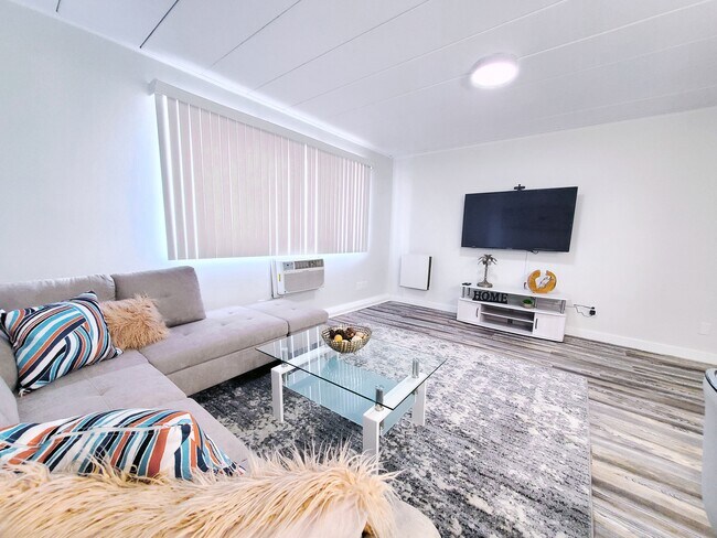 Photo - The Shorewood