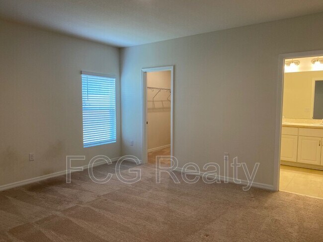 Photo - 137 Hamlet Lp