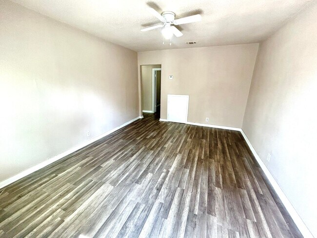 617 S Palmetto St