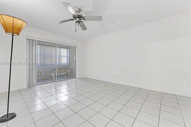 Photo - 330 SE 2nd St Unit 103G