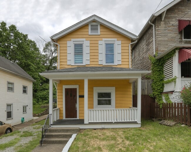 Building Photo - 119 Semmens St Rental