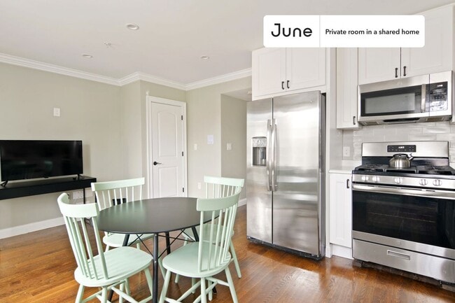 Photo - Room in Shared 5 bed/1.5 bath home Unidad C