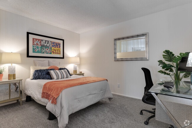 1HAB, 1BA - 600 ft²
