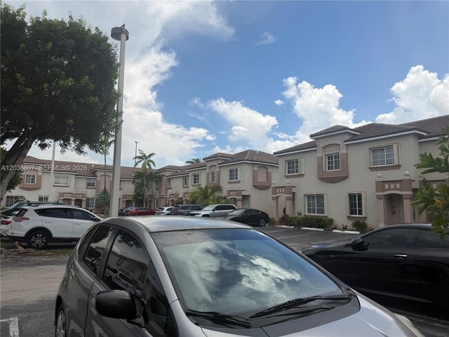 Photo - 8340 NW 10th St
