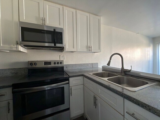 Photo - 9010 Tobias Ave Unit 116