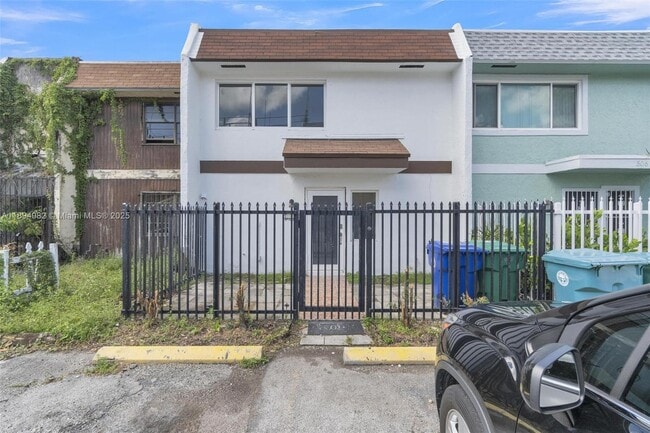 Photo - 508 NW 11th St