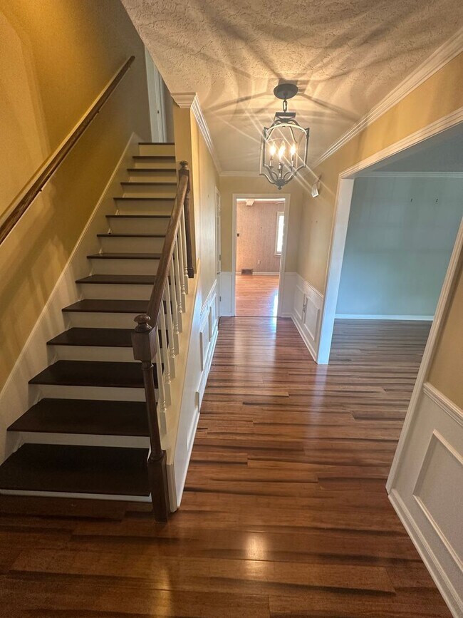 Photo - 4BD/3.5BA Germantown Charmer!