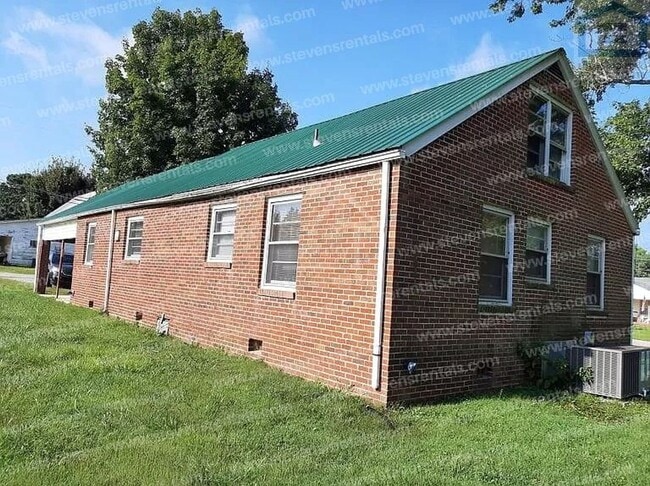 Photo - 123 Keaton St