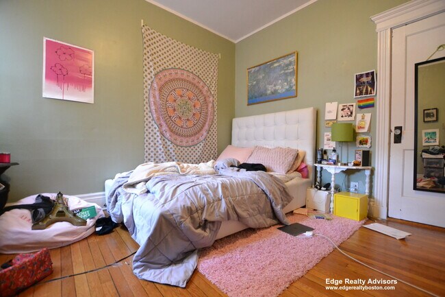 Photo - 1721 Commonwealth Ave Unit 1