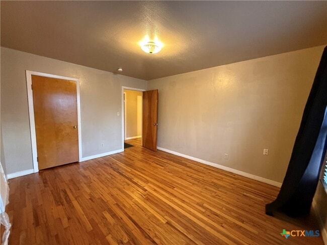Photo - 555 N Union Ave