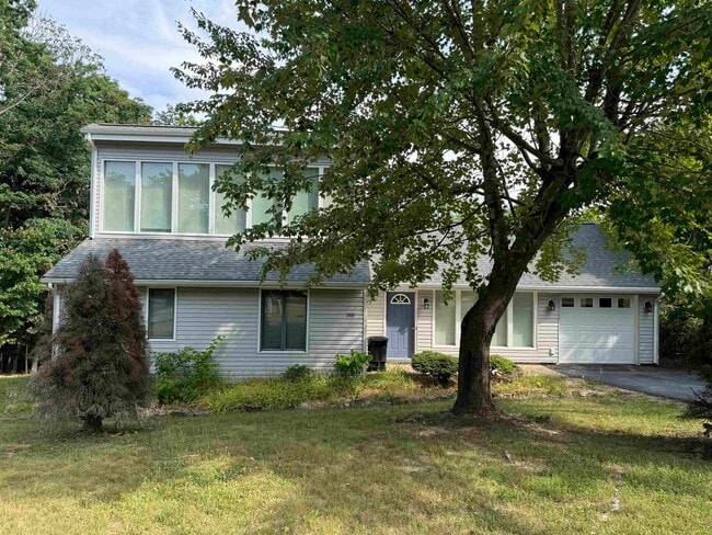 Photo - 200 Alleghany Dr House