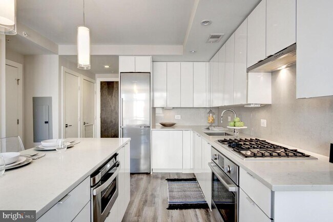 Photo - 1311 13th St NW Unit 402