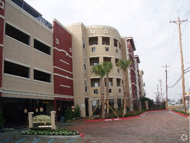 Building Photo - Downtown / Williams Brice area Rental