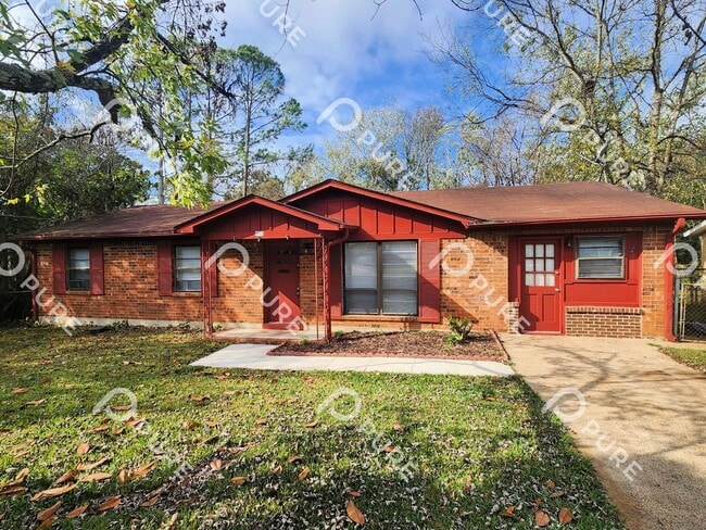 Photo - 14020 SW Wyandotte Dr