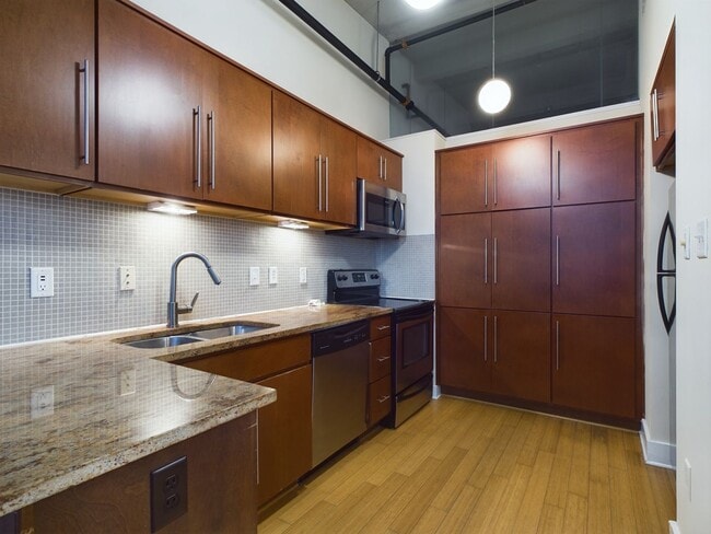 Building Photo - 815 Perry St Unit 324 Rental