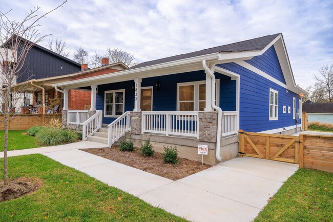 Building Photo - **COMING SOON!  FULLY Renovated Buchanan D... Rental