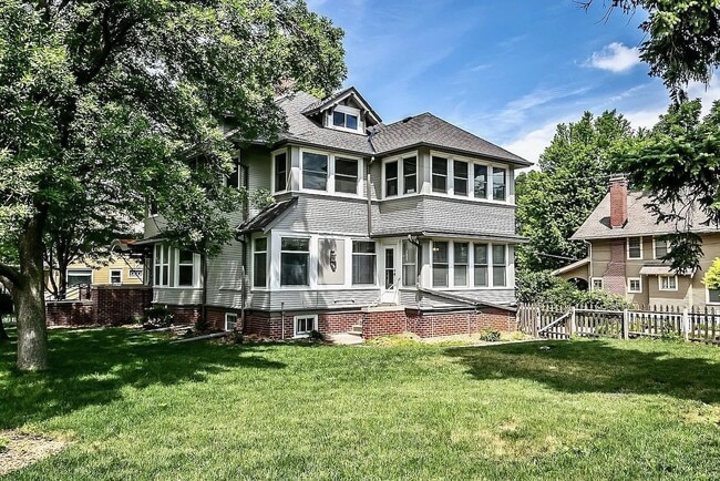 Photo - Endure Group Rentals (4124 Davenport St.) Unit #2
