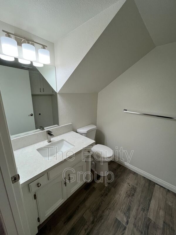 Photo - 351-360 N Capitola Ct Unidad 351 N Capitol Ct #2