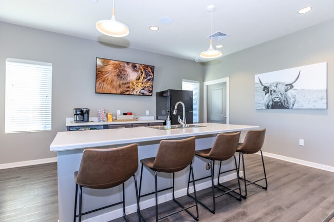 Photo - Pioneer Trail Flats