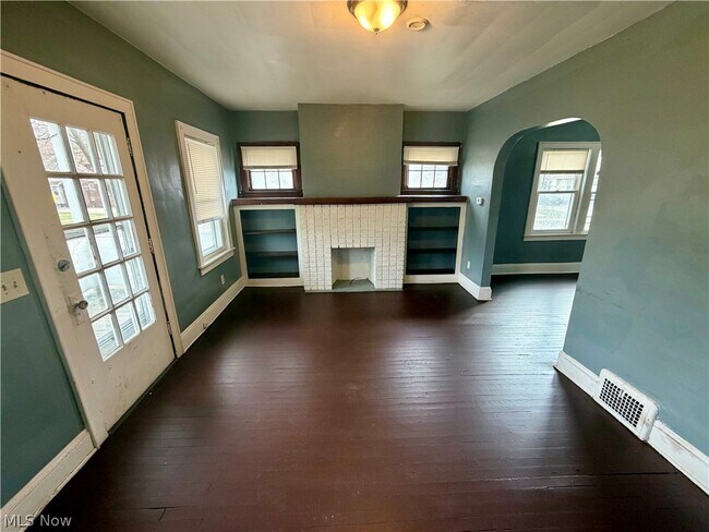 Photo - 578 Hoye Ave Unit 1