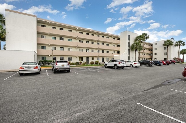 New Renovated Condo - New Renovated Condo