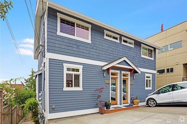 Building Photo - 1922 11th Ave West #B Rental