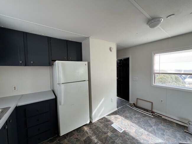 Photo - Clinton 37716 - 2 bedroom, 1 bath mobile h...