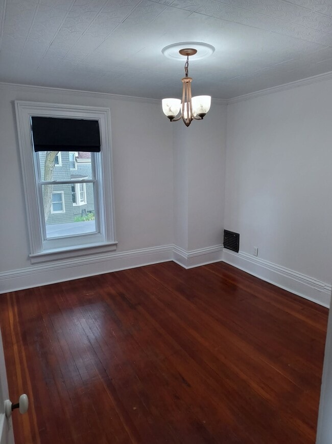 Photo - 216 N George St Unit Apt 1