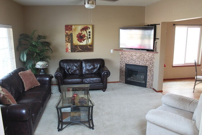 Photo - 341 Holland Ave