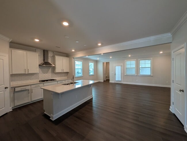 332 Canyon Spring Trl