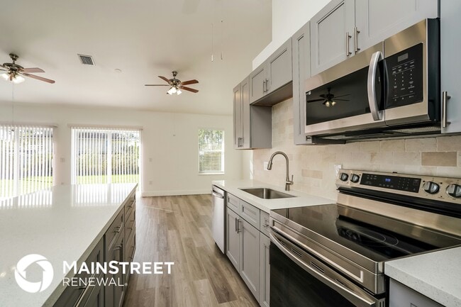 Photo - 5227 3rd St W