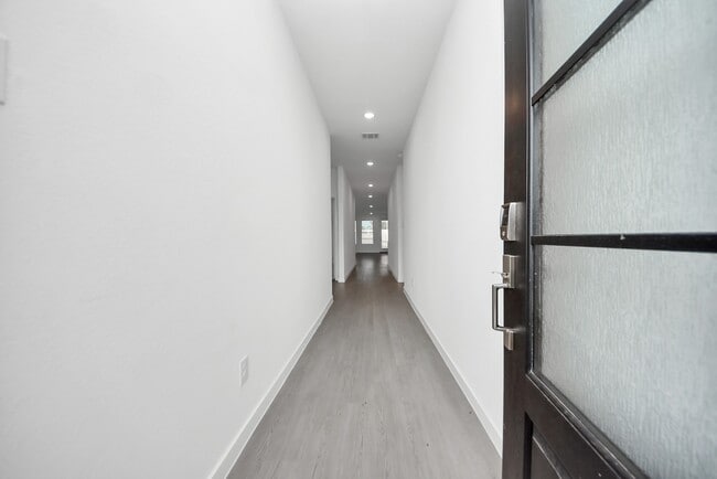 Photo - 31502 San Floro Dr