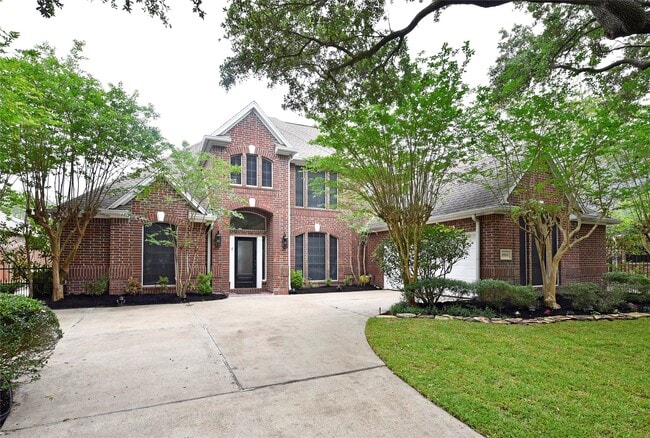 Building Photo - 19810 Emerald Leaf Dr