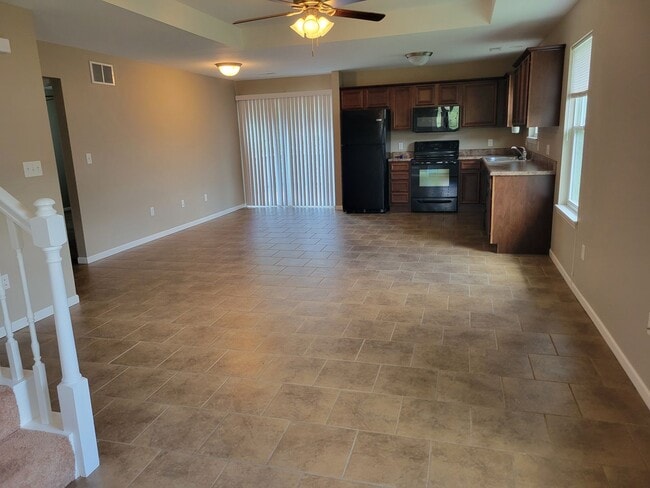 Photo - emi1075 Unit 1077
