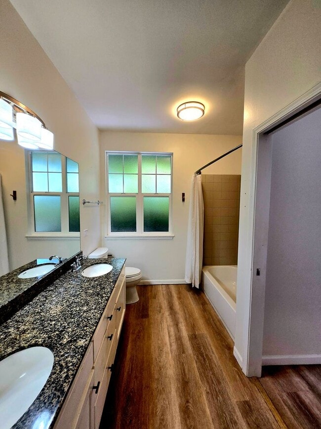 Photo - 206 Kuli Puu St Unit Main 5 Bed 4 Bath home