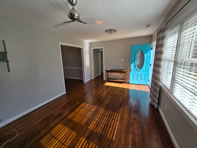 Photo - 8410 Holly Hill Rd