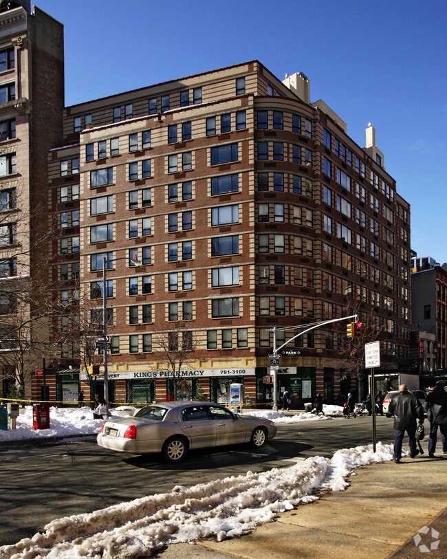 121 Reade Street
