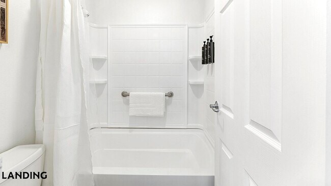 2851 Maingate Village Cir Unit 8-201