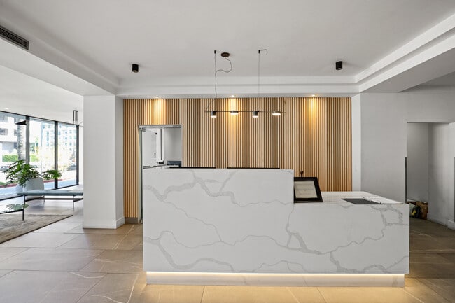 10600 Wilshire