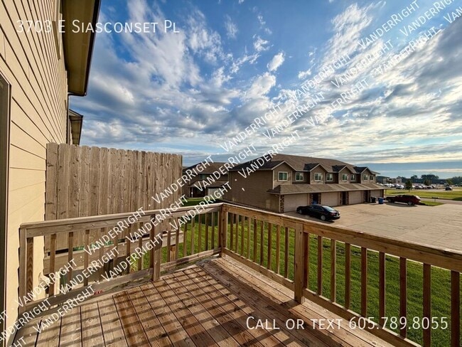 3703 E Siasconset Pl