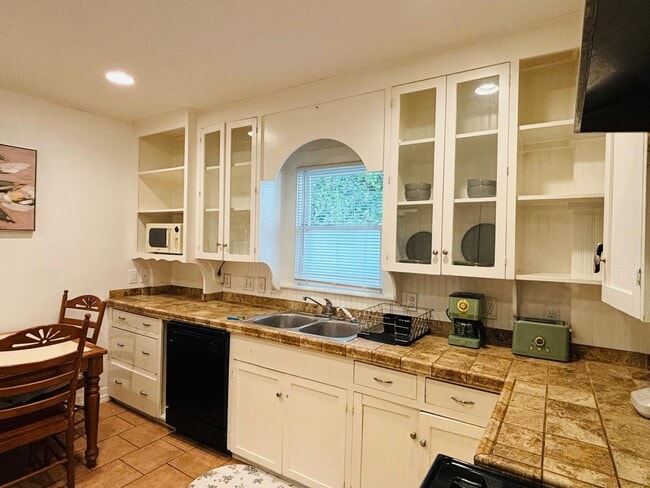 Photo - 3501 Maury St