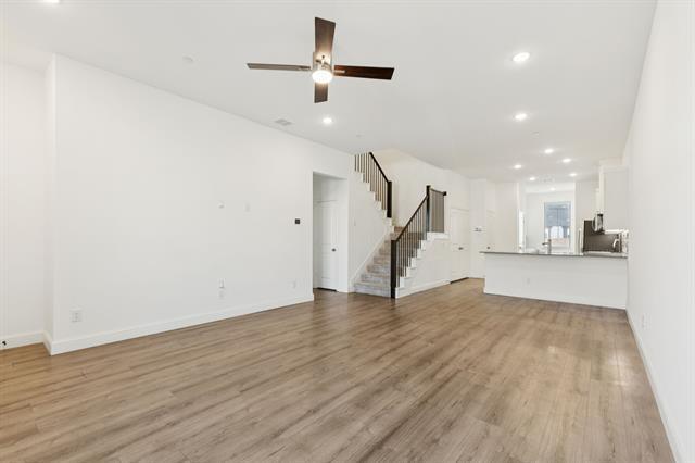 Photo - 7143 Buchanan Dr