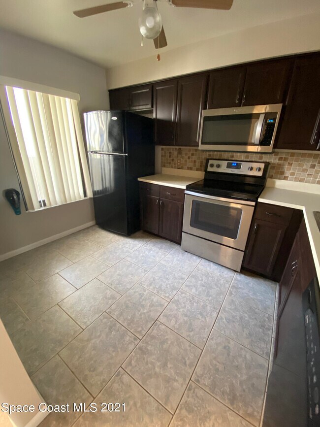 Photo - 200 International Dr Unit 814