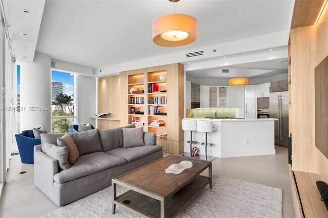 Photo - 100 South Pointe Dr Unit 501